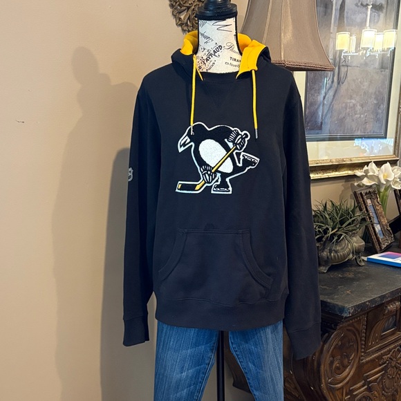 NFL Fanatics Other - NHL Fanatics Pittsburgh Penguins Hockey Sweatshirt Hoodie Pullover unisex Med